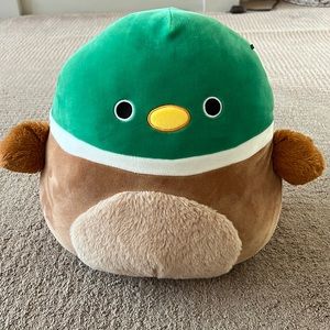 Avery the Duck Squishmallow